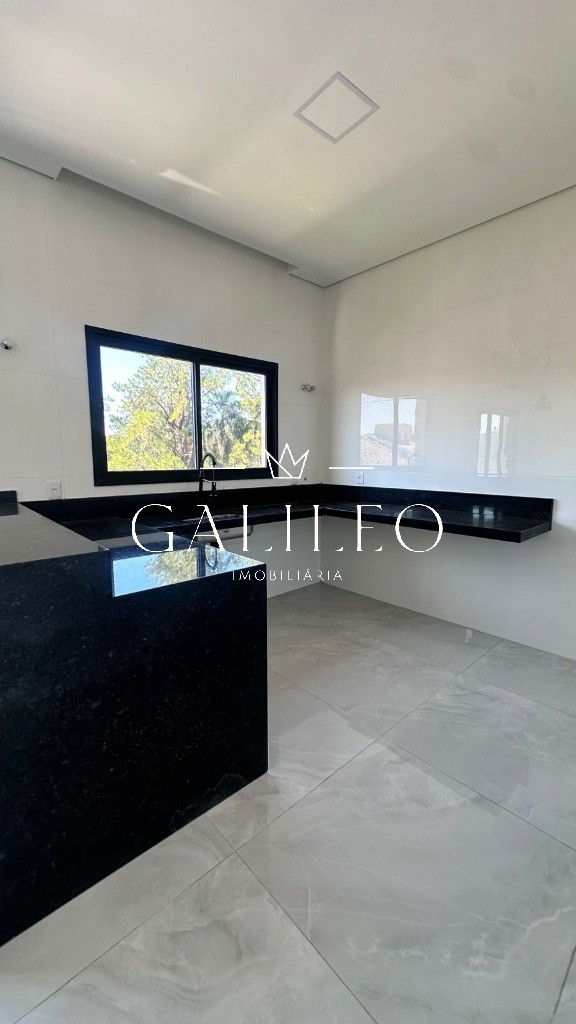 Condomínio em LOTEAMENTO VILLAGGIO DI SAN FRANCISCO, JUNDIAÍ - Casa em Condomínio à Venda em Jundiaí-SP, Bairro Loteamento Villaggio Di San Francisco: 3 Quartos, 2 Suítes, 2 Salas, 4 Vagas de Garagem! - Foto 11