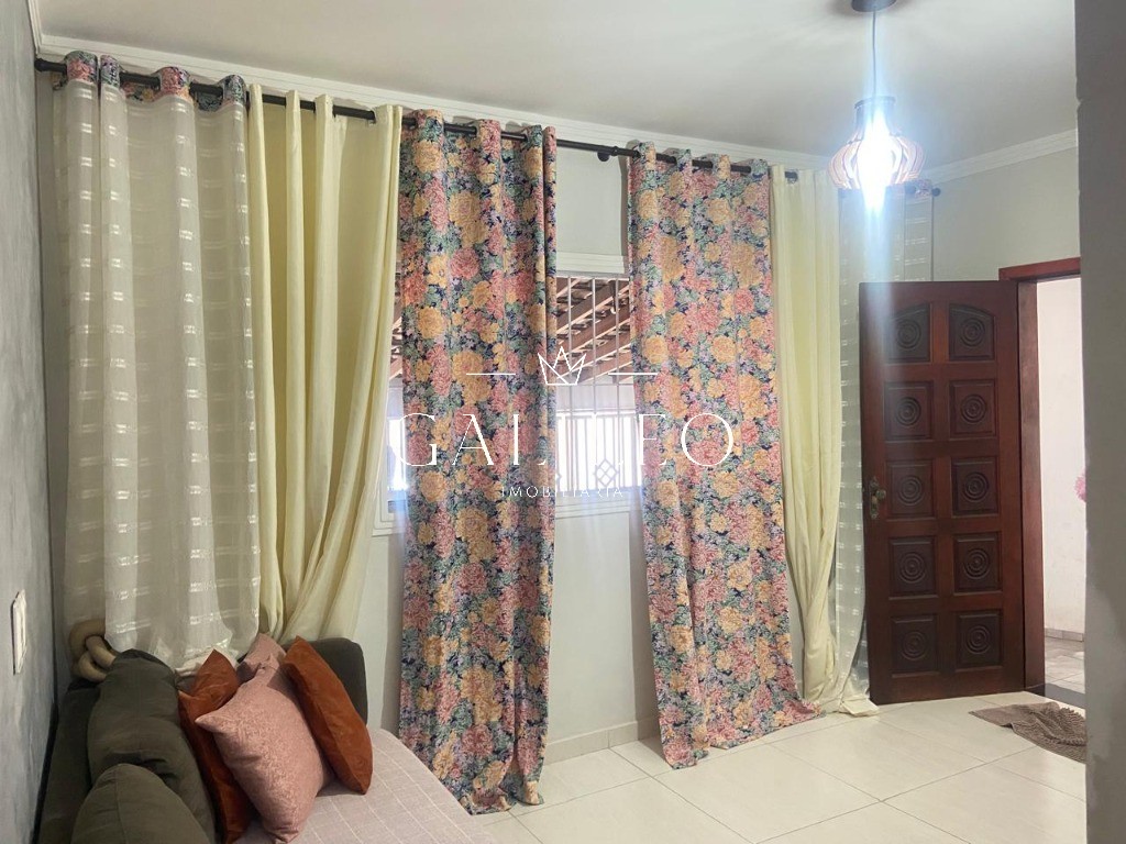 Casa em PARQUE RESIDENCIAL JUNDIAÍ, JUNDIAÍ - Imóvel à venda em Jundiaí-SP: Casa ampla com 2 quartos, 2 salas, 2 banheiros e 2 vagas no Parque Residencial Jundiaí! - Foto 2