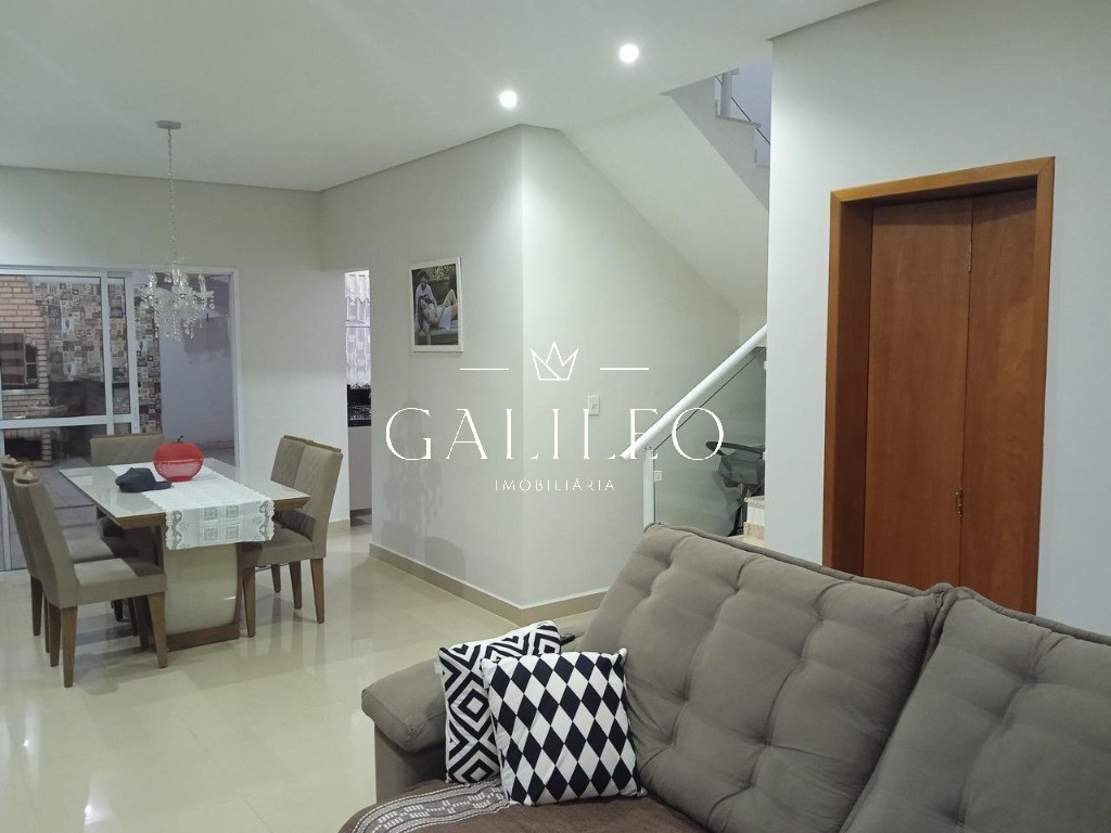 Casa em RESIDENCIAL SANTA GIOVANA, JUNDIAÍ - Casa à venda em Jundiaí-SP, Residencial Santa Giovana: 3 quartos, 1 suíte, 1 sala, 3 banheiros, 2 vagas, 135m².
