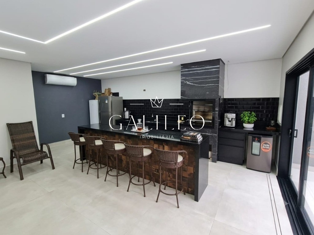 Condomínio em PARQUE RESIDENCIAL ELOY CHAVES, JUNDIAÍ - Nature Village I - Casa em Condomínio à venda em Jundiaí-SP, 3 quartos (2 suítes), 3 salas, 4 banheiros, 5 vagas de garagem, 173m².