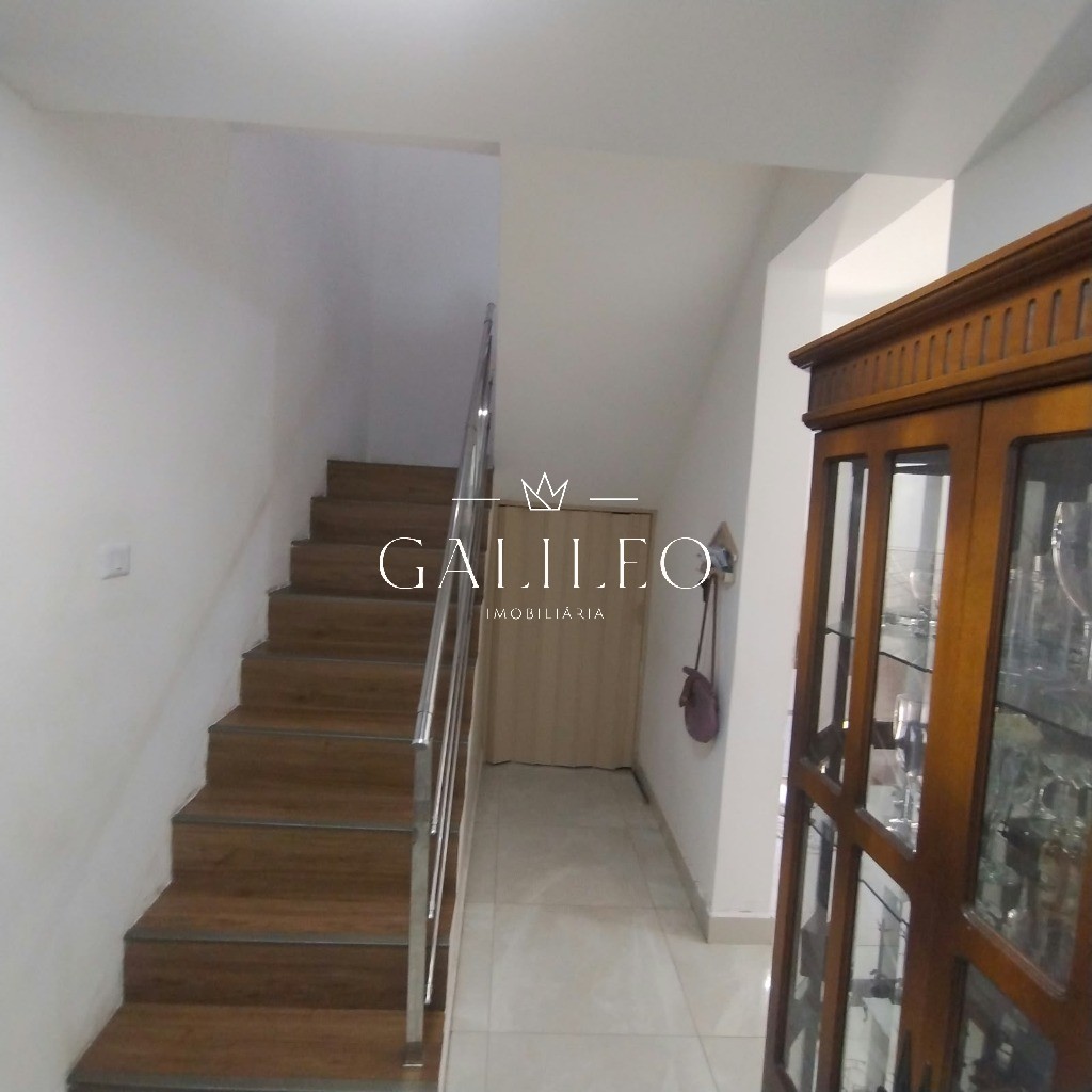 Casa em JARDIM MESSINA, JUNDIAÍ - Impecável casa à venda em no com 4 quartos, 2 salas, 3 banheiros e 3 vagas de garagem! - Foto 2
