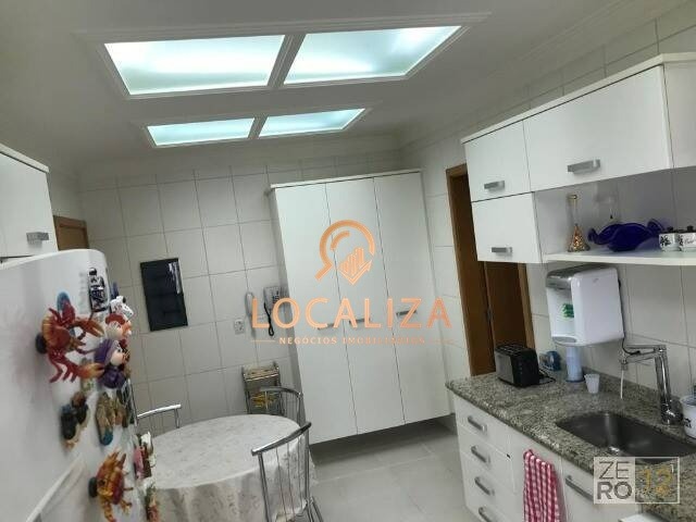 Apartamento à venda com 4 quartos, 143m² - Foto 12