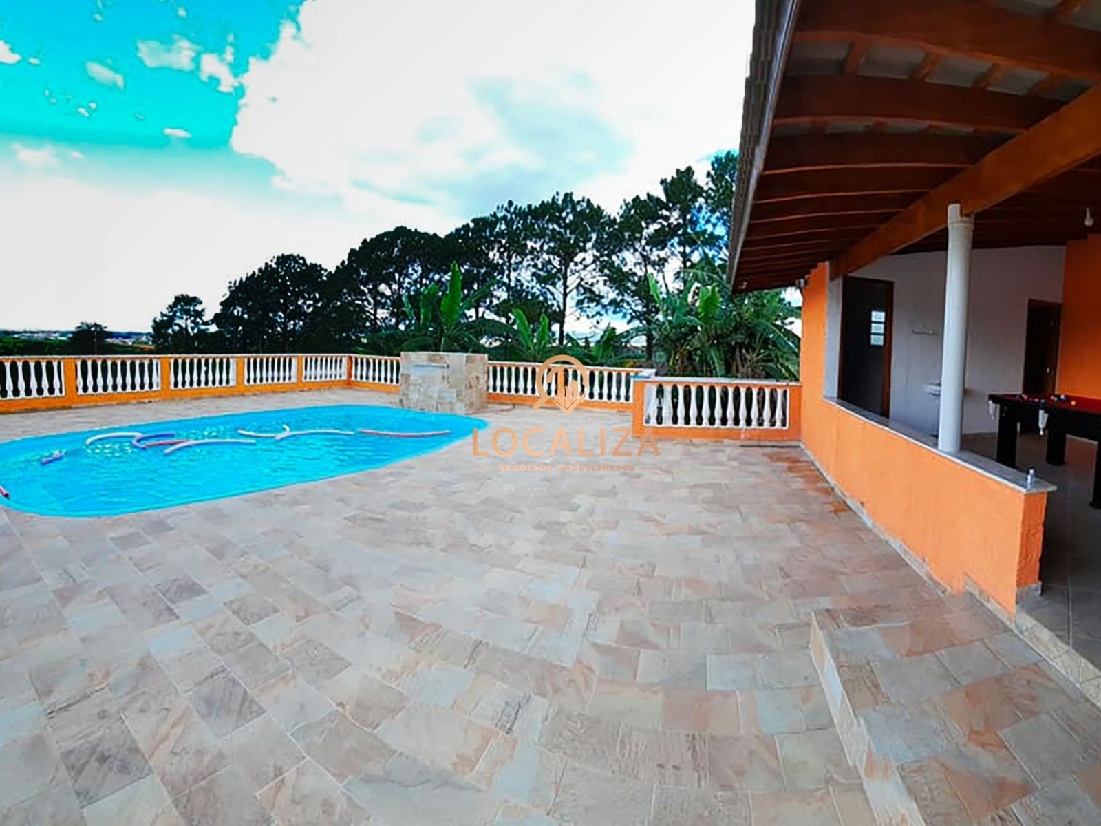 Chácara à venda com 3 quartos, 200m² - Foto 3