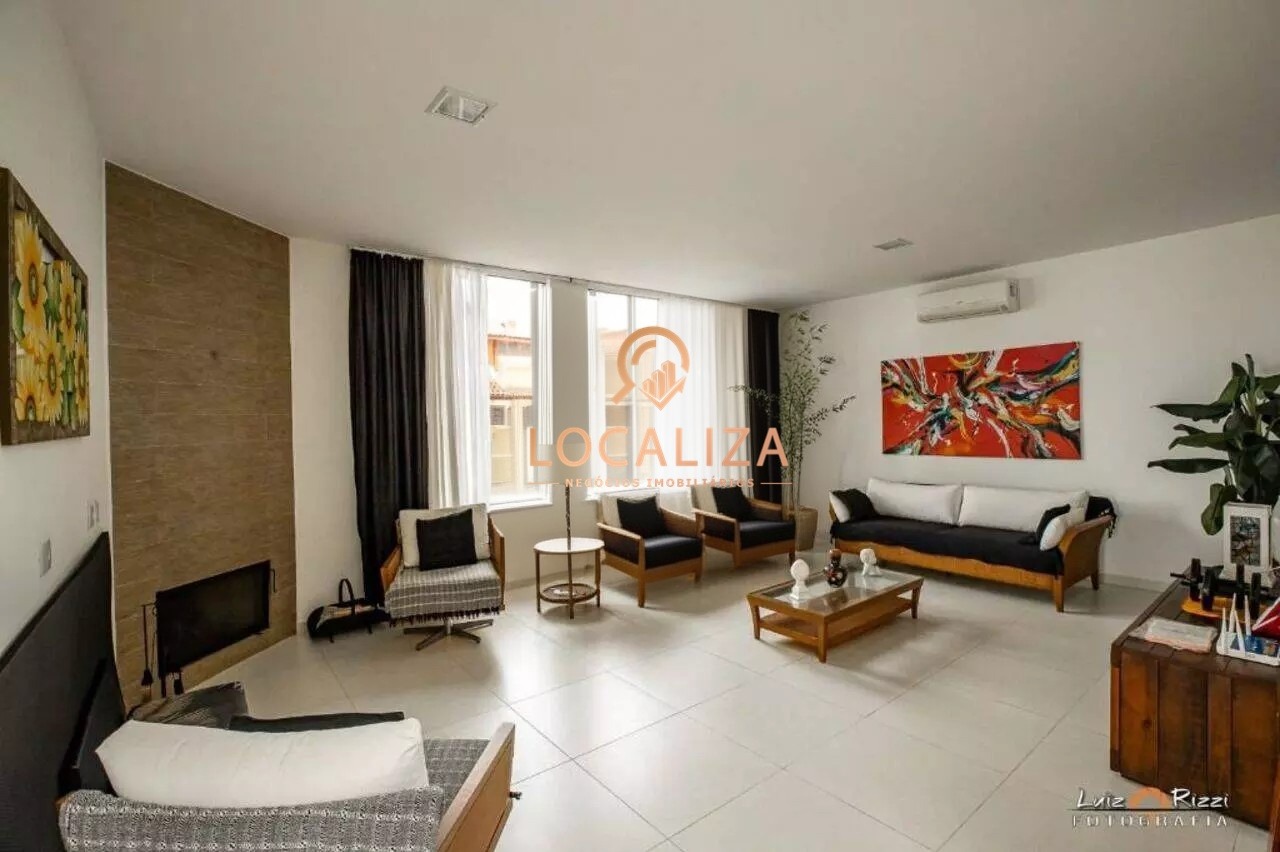 Casa, 4 quartos, 630 m² - Foto 2