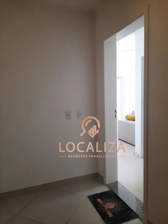 Apartamento à venda com 2 quartos, 62m² - Foto 14