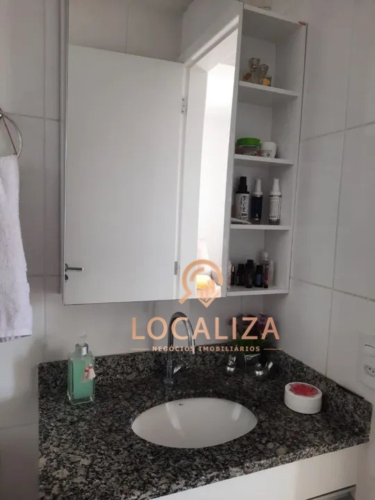 Apartamento à venda com 2 quartos, 62m² - Foto 15