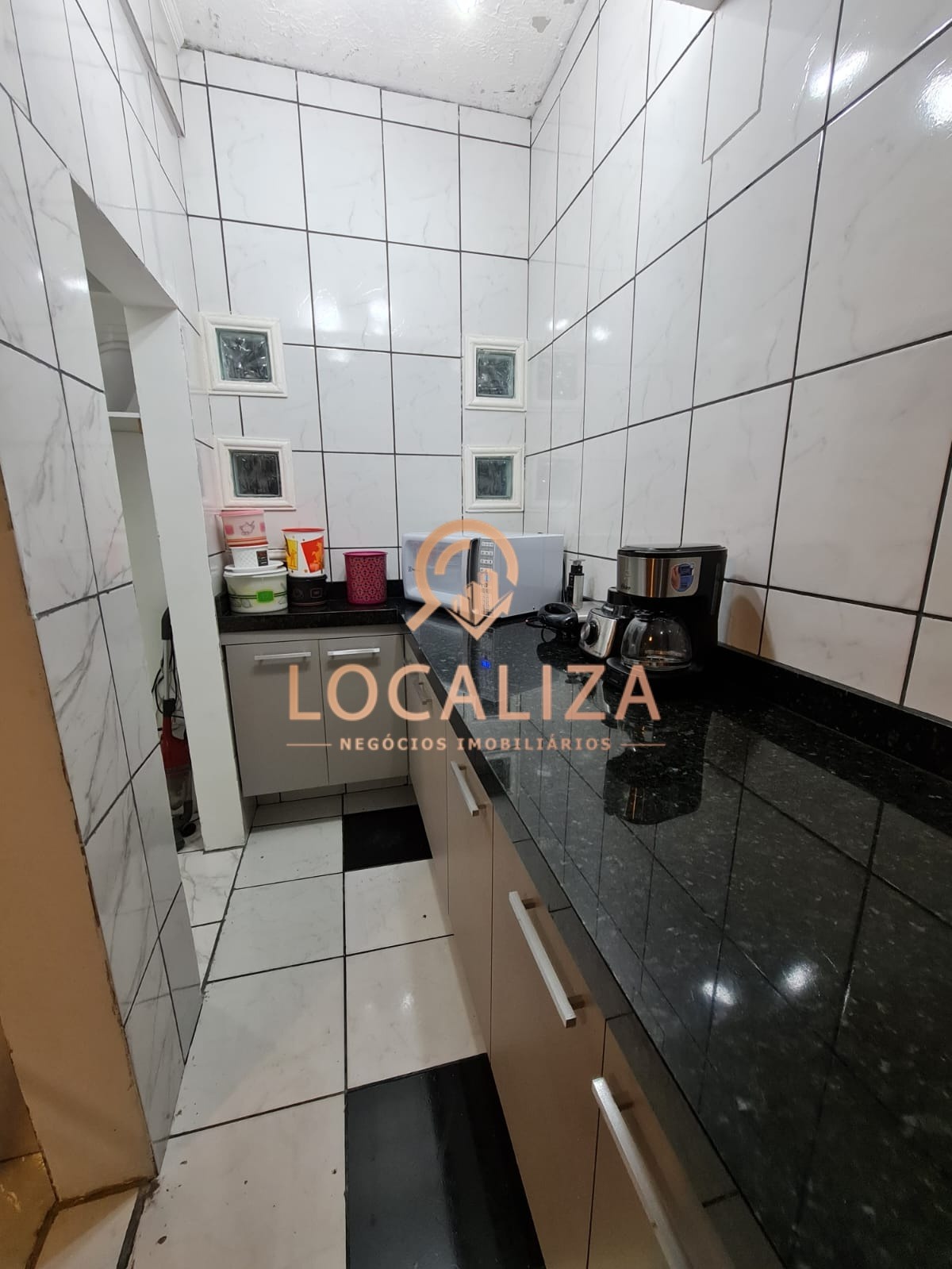 Casa à venda e aluguel com 3 quartos, 304m² - Foto 10
