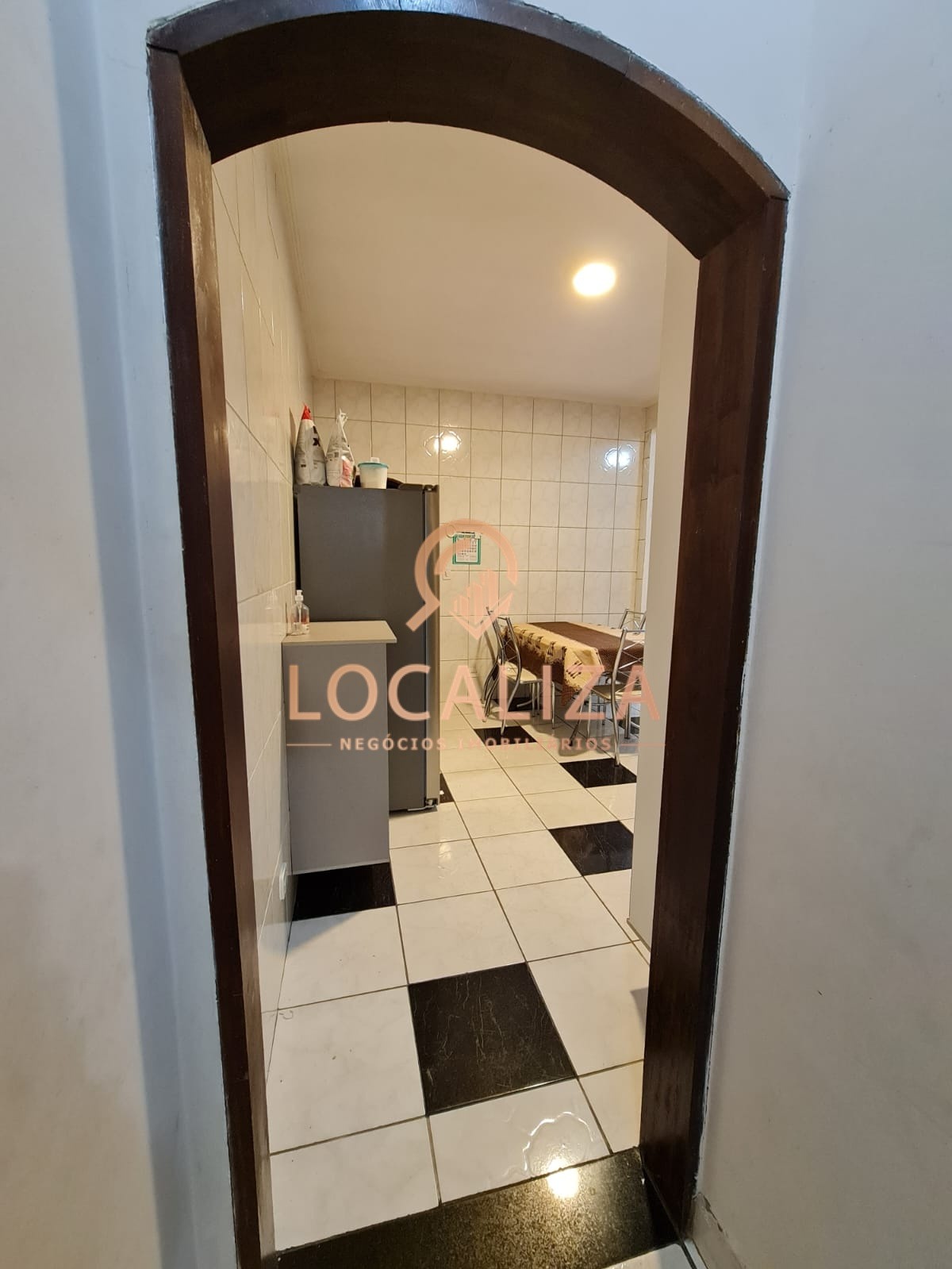 Casa à venda e aluguel com 3 quartos, 304m² - Foto 6