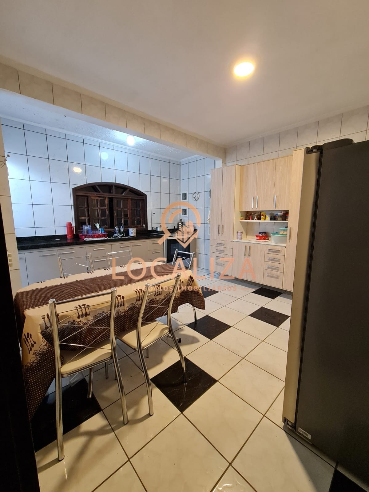Casa à venda e aluguel com 3 quartos, 304m² - Foto 12
