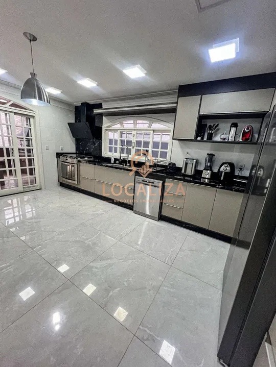 Casa, 4 quartos, 254 m² - Foto 13