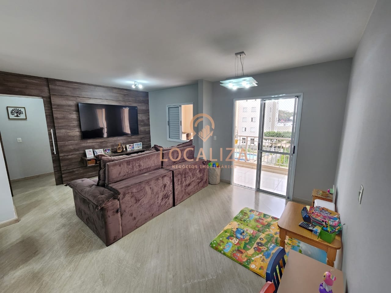 Apartamento, 3 quartos, 100 m² - Foto 1