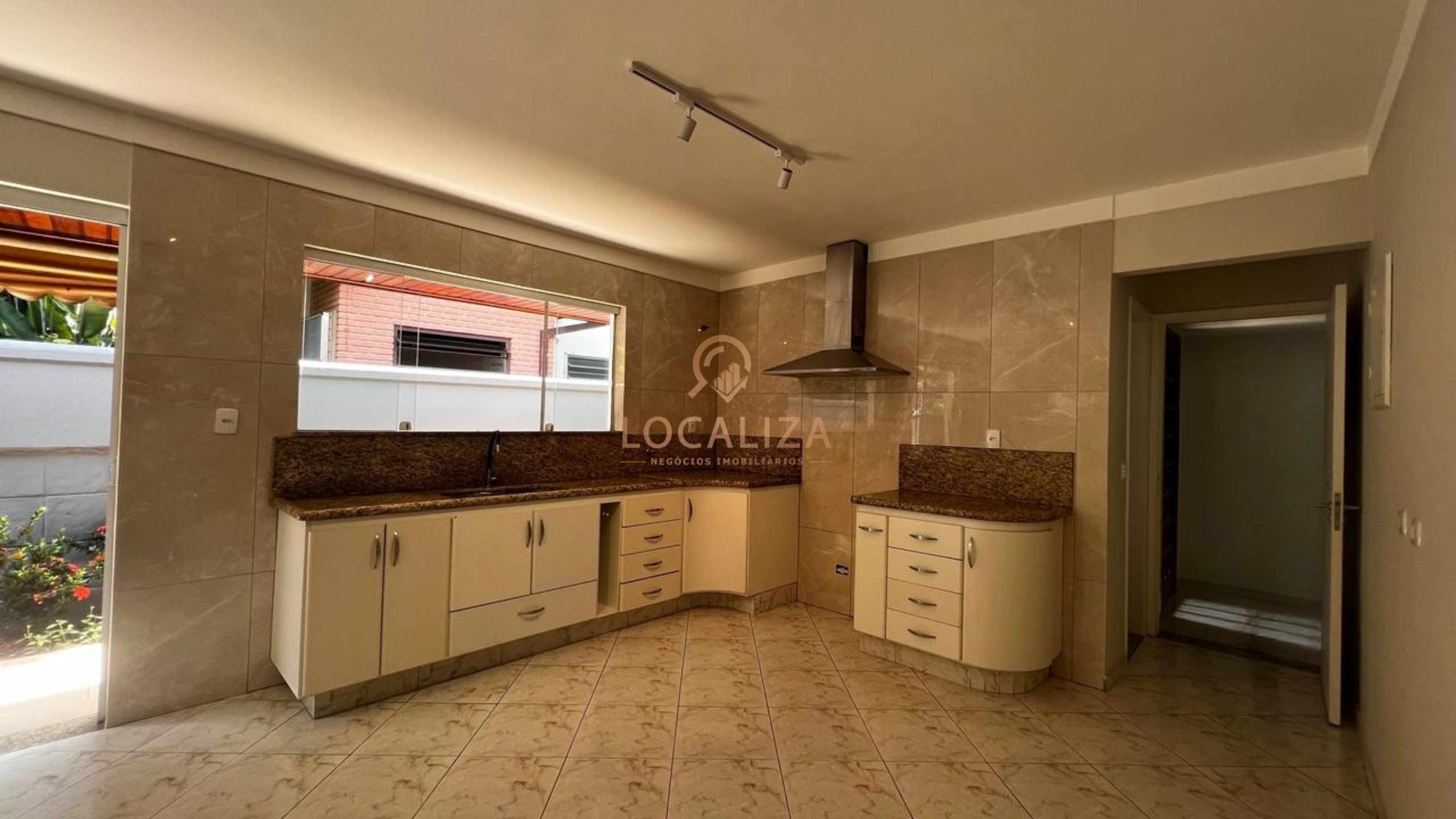 Casa, 3 quartos, 300 m² - Foto 13