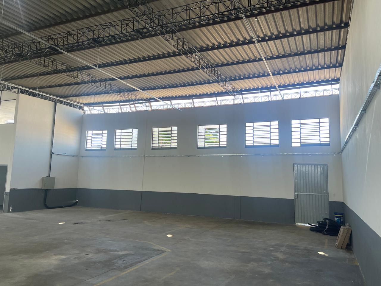 Depósito-Galpão, 550 m² - Foto 2