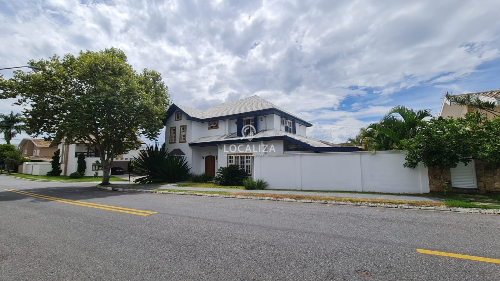 Casa, 4 quartos, 320 m² - Foto 1