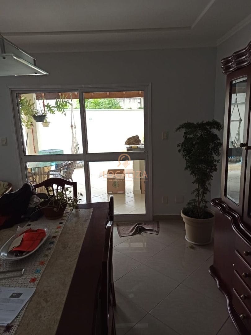 Casa, 4 quartos, 260 m² - Foto 10