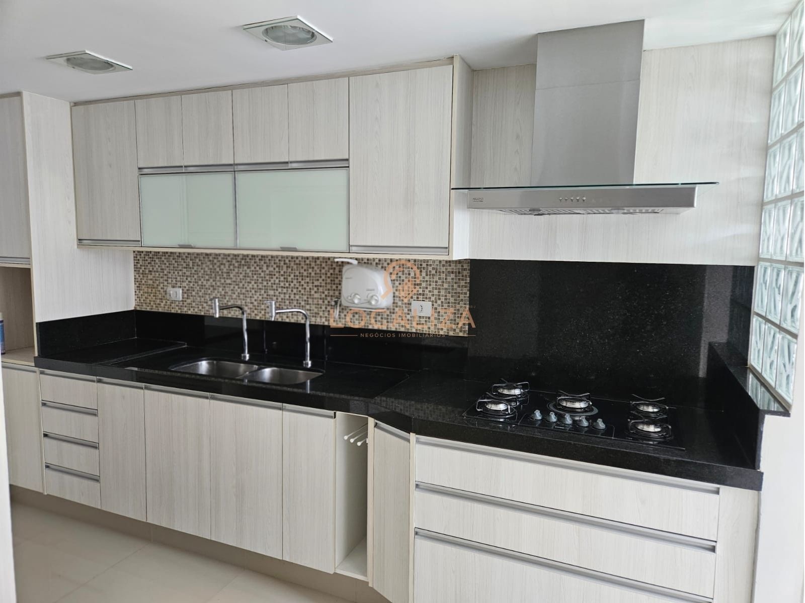 Apartamento, 3 quartos, 118 m² - Foto 2