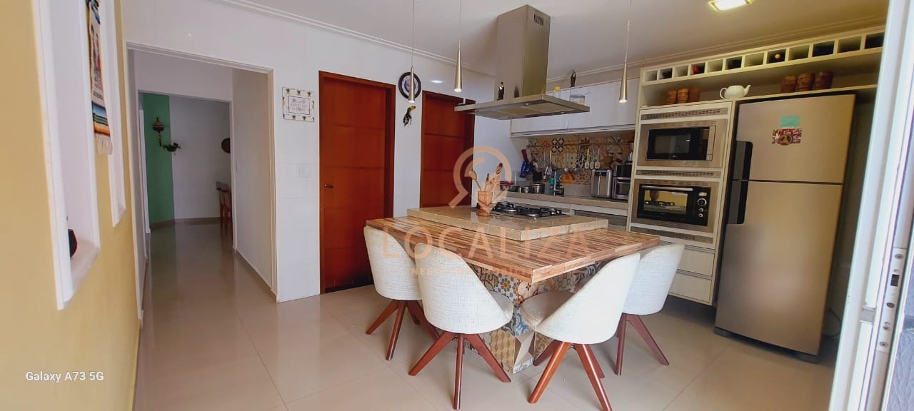 Casa, 3 quartos, 300 m² - Foto 9