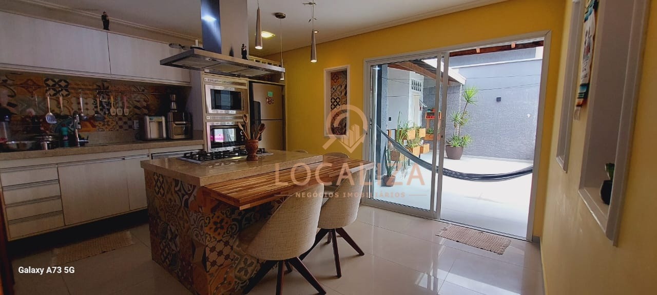 Casa, 3 quartos, 300 m² - Foto 10