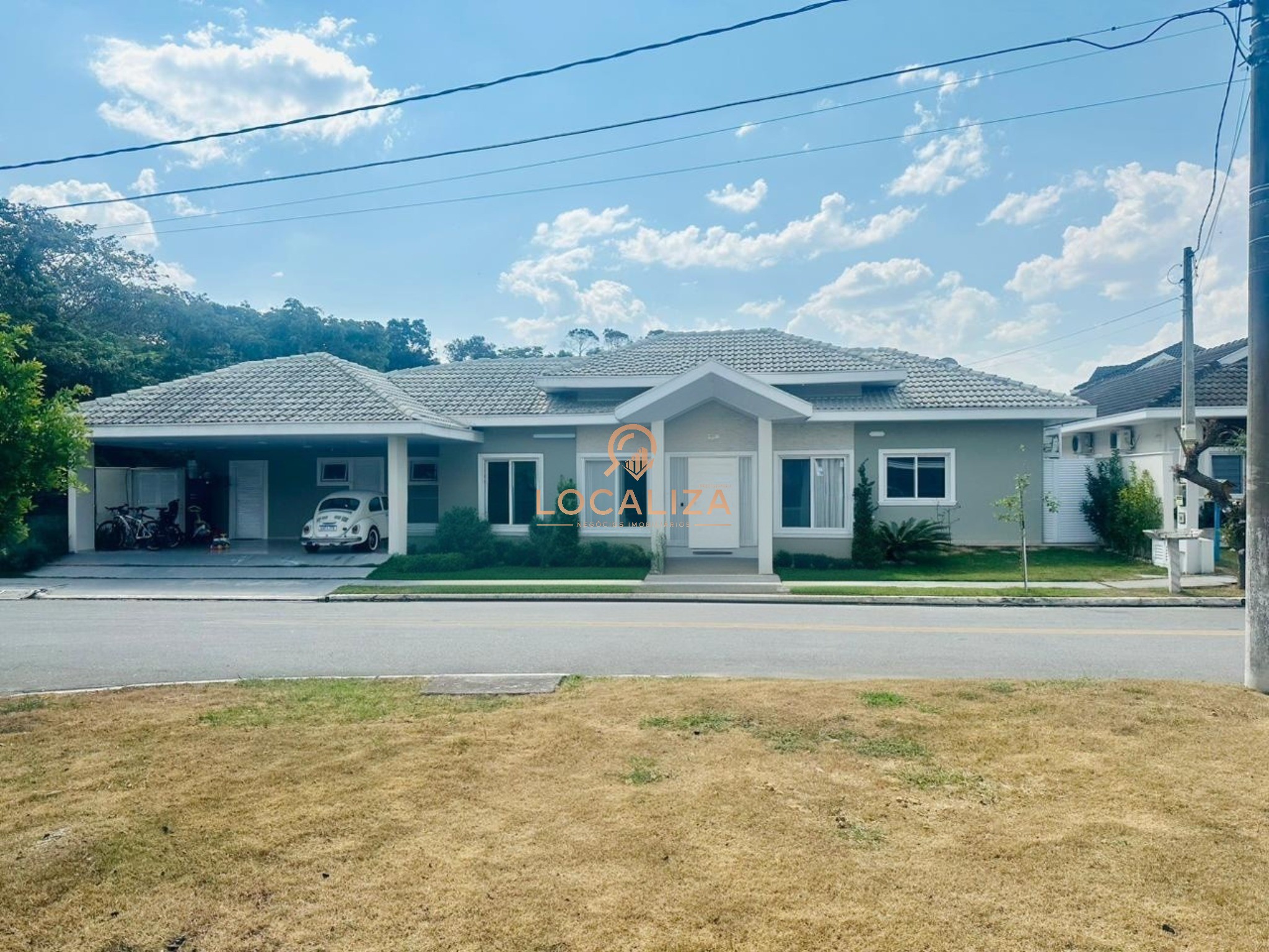 Casa, 3 quartos, 320 m² - Foto 1