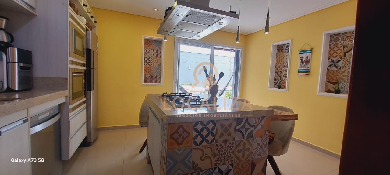 Casa, 3 quartos, 300 m² - Foto 11