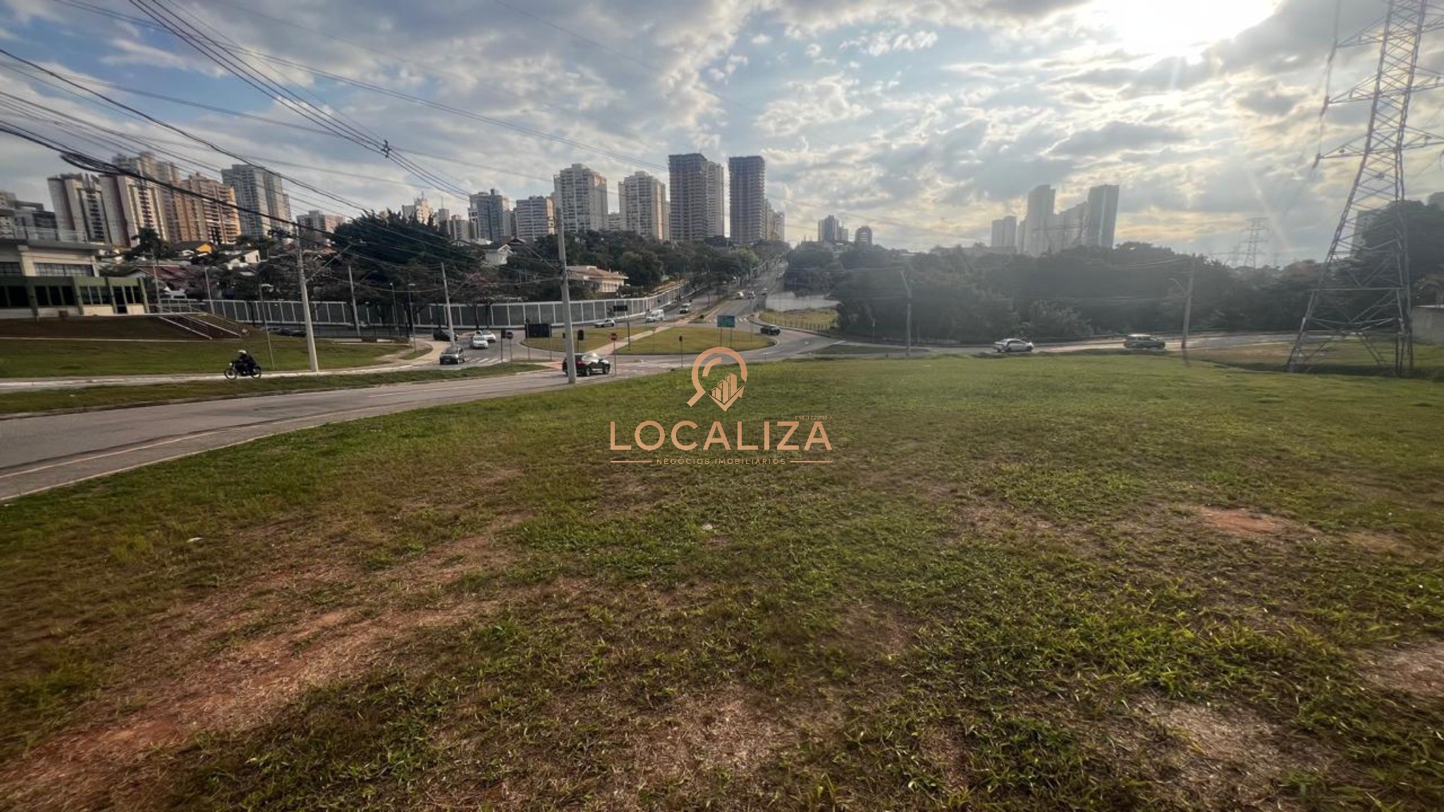 Loteamento e Condomínio, 1799 m² - Foto 2