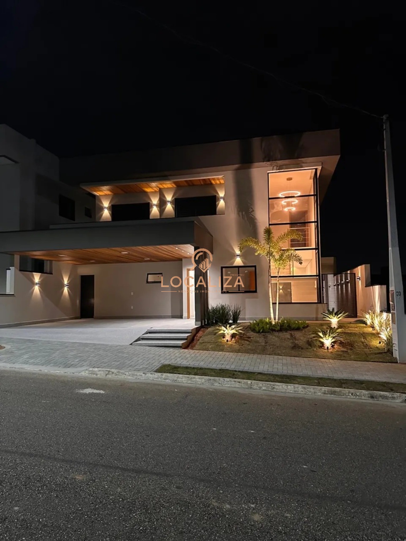 Casa, 3 quartos, 252 m² - Foto 1