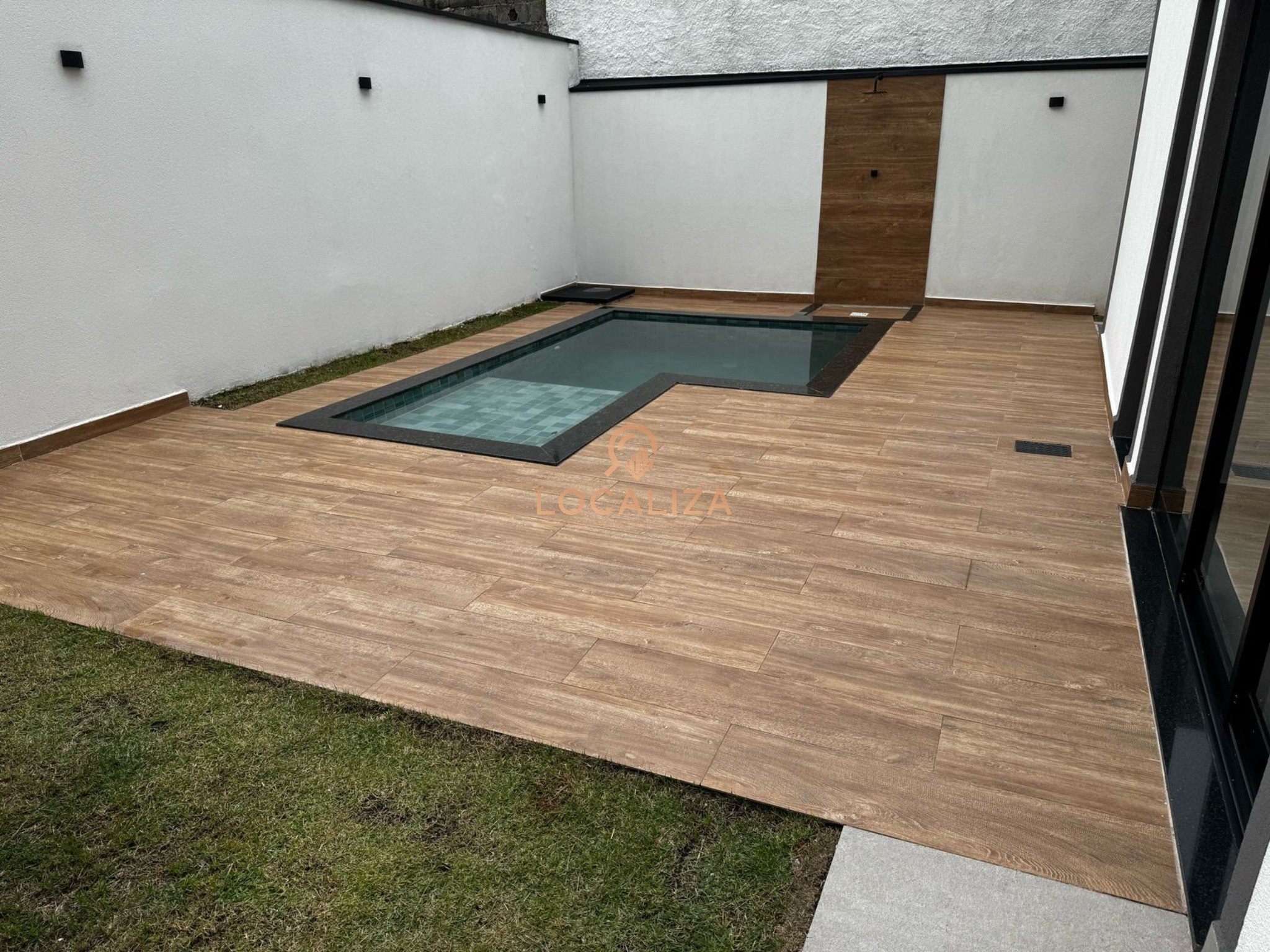 Casa, 4 quartos, 198 m² - Foto 2