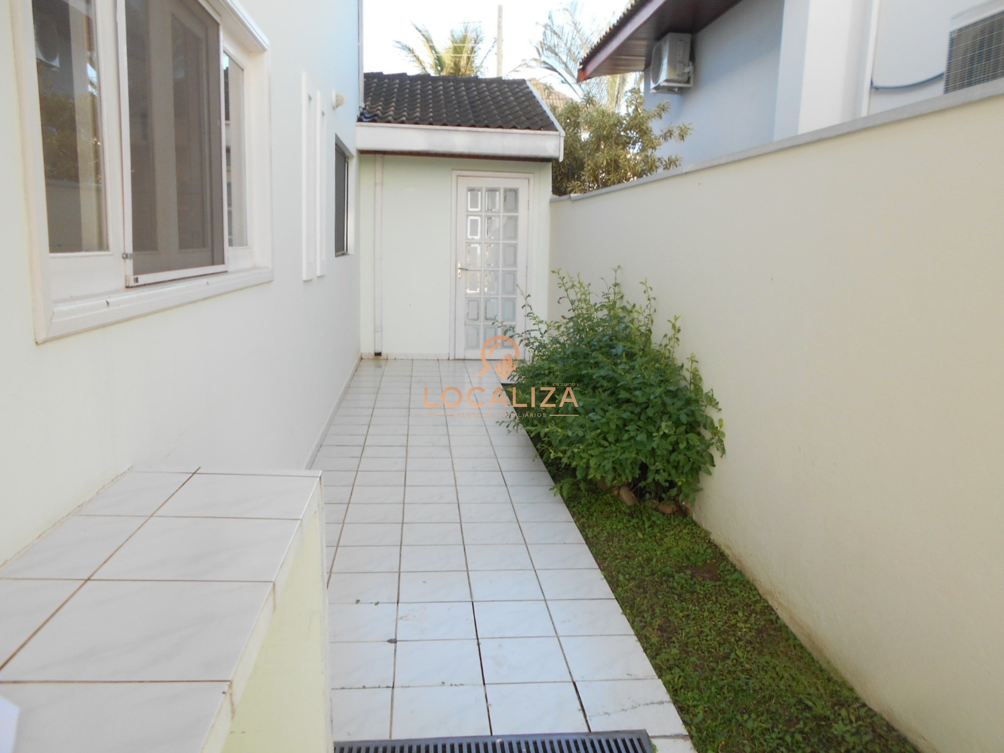 Casa, 4 quartos, 240 m² - Foto 11