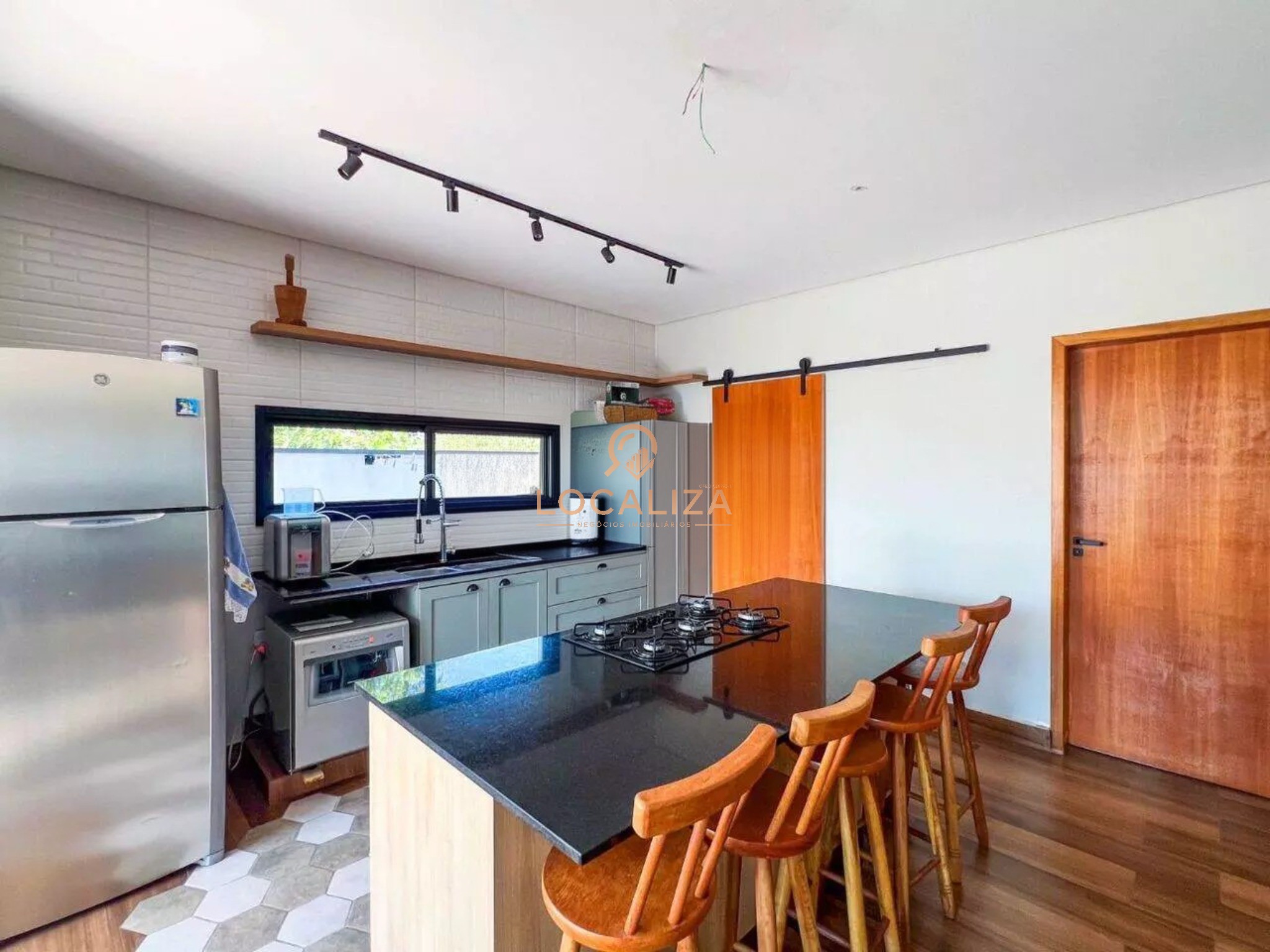 Casa, 4 quartos, 215 m² - Foto 3