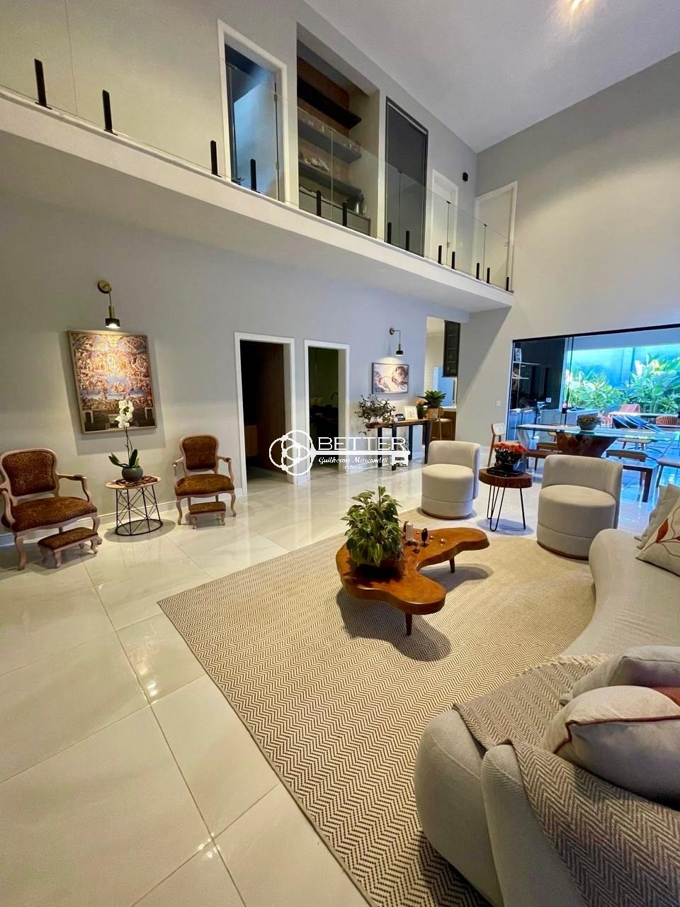 Casa, 3 quartos, 283 m² - Foto 1