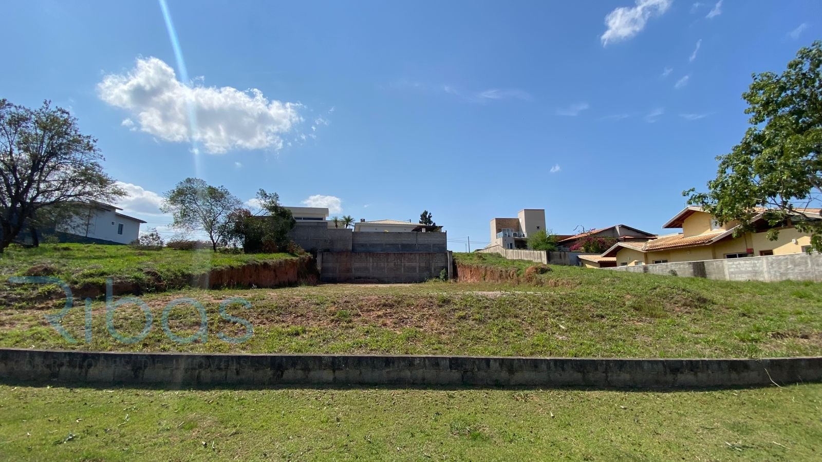 Terreno á venda no condomínio Lagos de Jarinu /SP