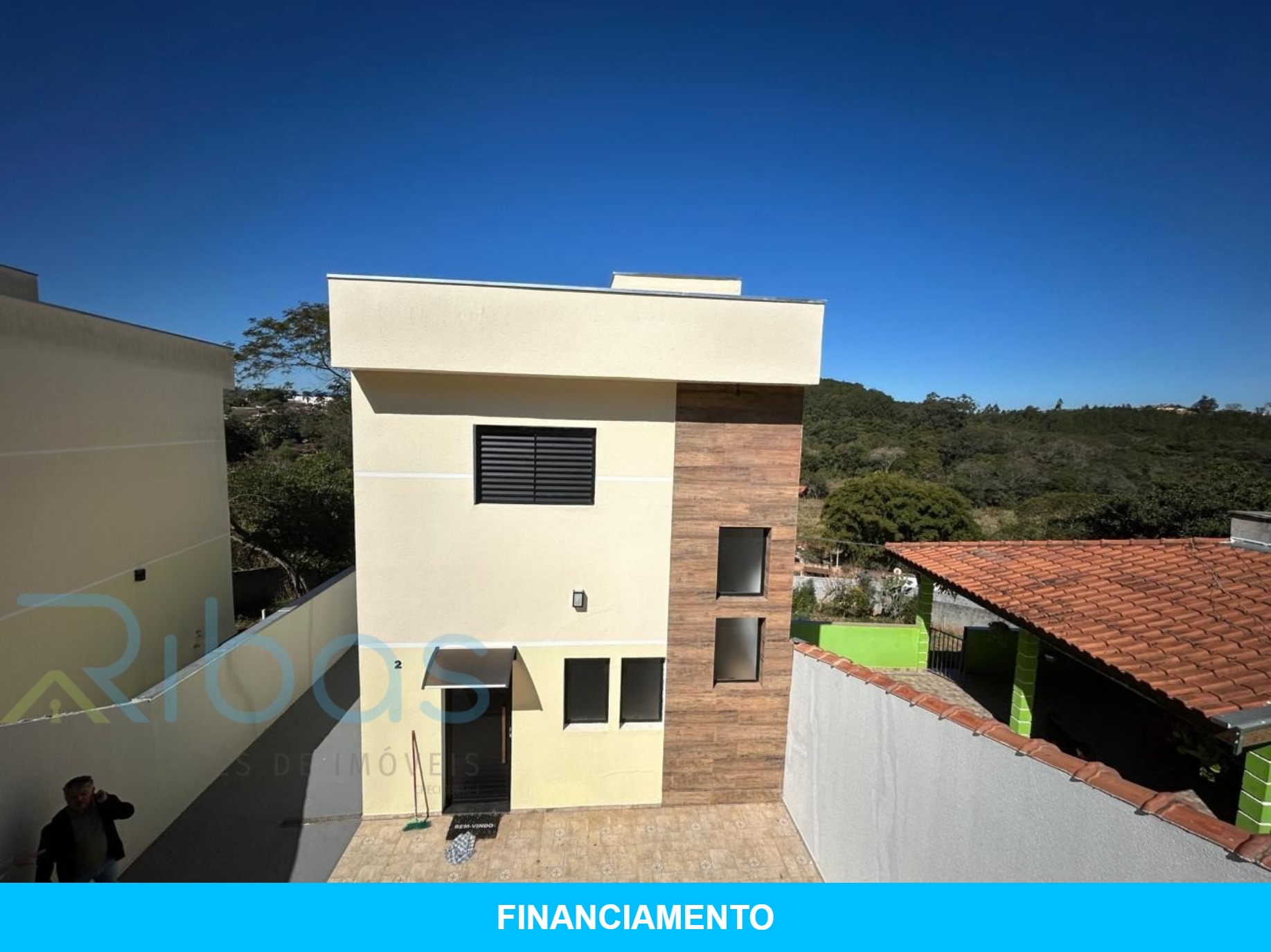 Casa à venda em Jarinu-SP, Estância São Luiz! 2 quartos, 1 sala, 2 banheiros, 1 vaga de garagem. Confira!