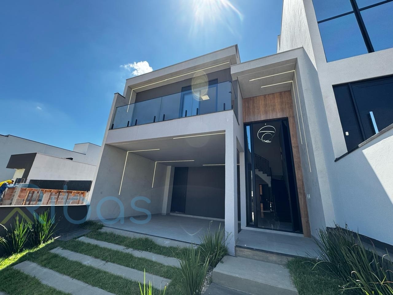 Casa à Venda em Condomínio Reserva da Mata Jundiaí | 3 Suítes e 150m²