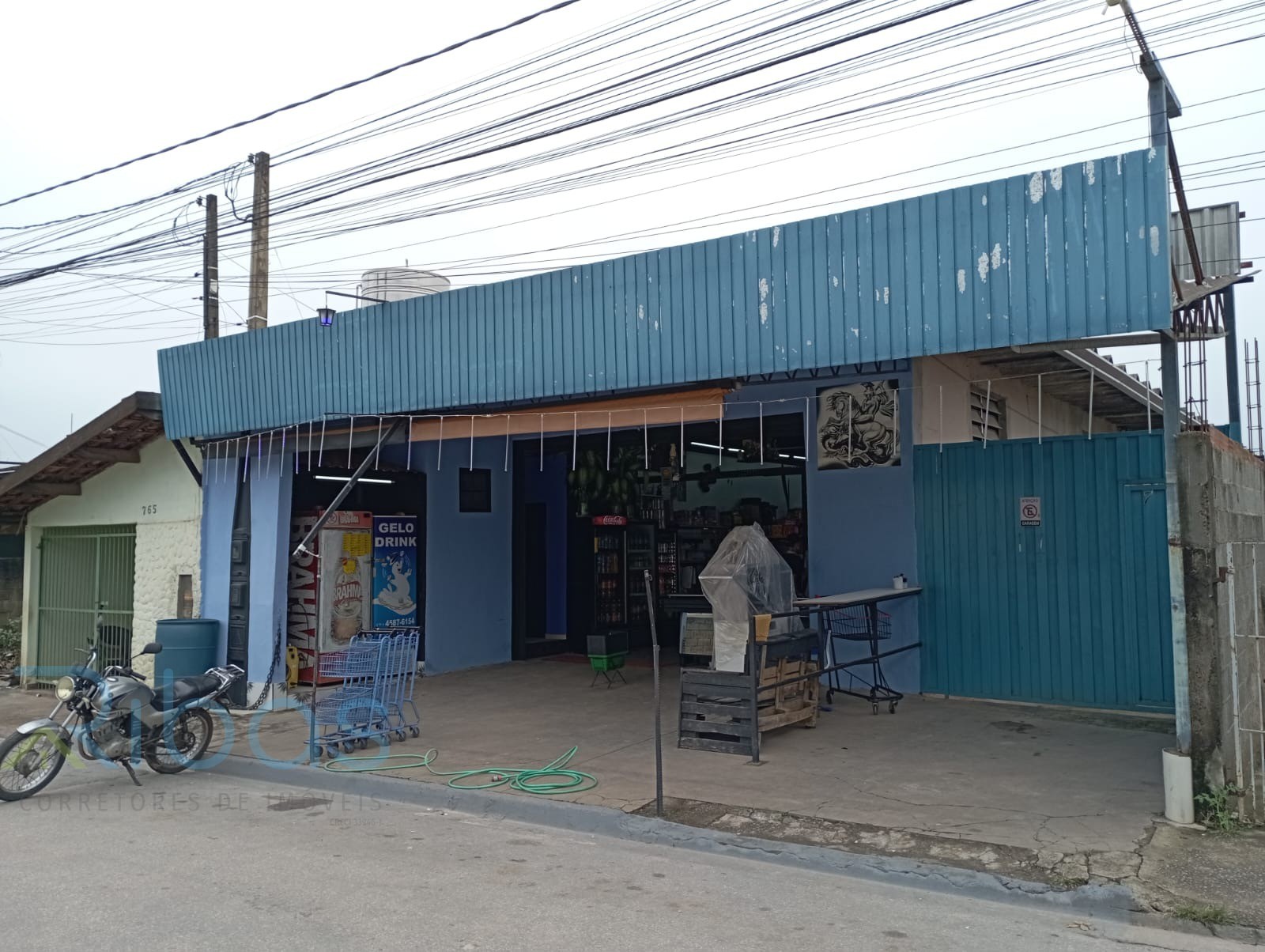 Casa à venda em Jarinu-SP, Nova Trieste: 3 quartos, 1 banheiro, 2 vagas, 237 m². Aproveite esta oportunidade!