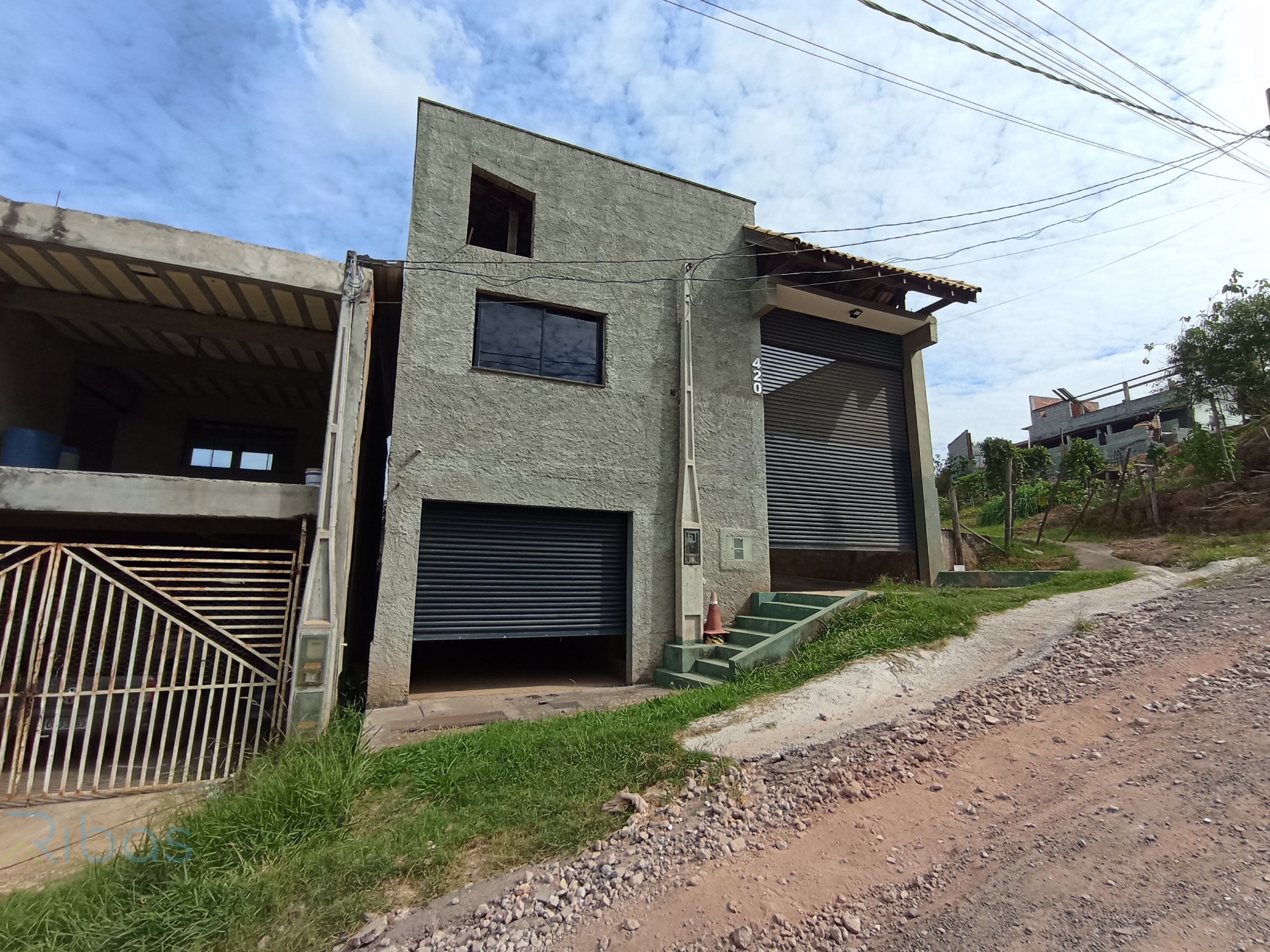 Oportunidade única: Galpão comercial à venda em Jarinu-SP, Vila Primavera - 2 salas, 3 banheiros, 245m²!