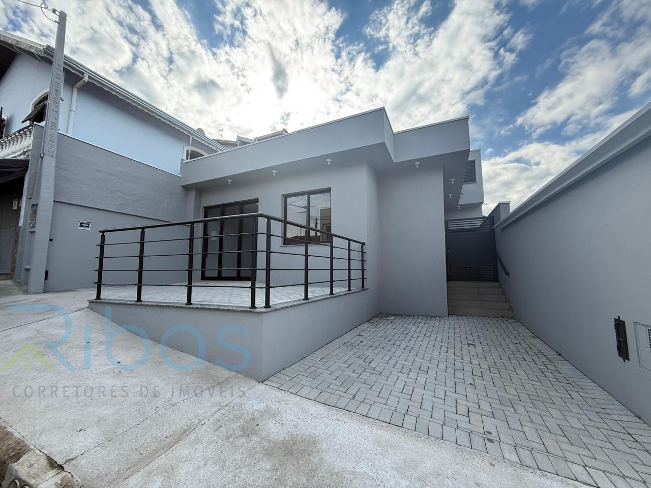 SALAO em JARINU (Centro)