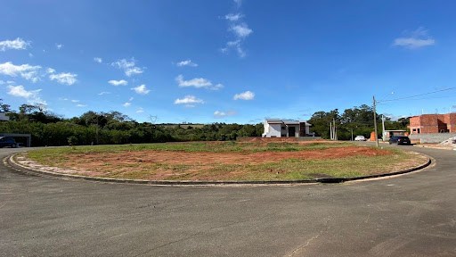 Terreno em Residencial Lagos de Jarinu - Jarinu/ SP