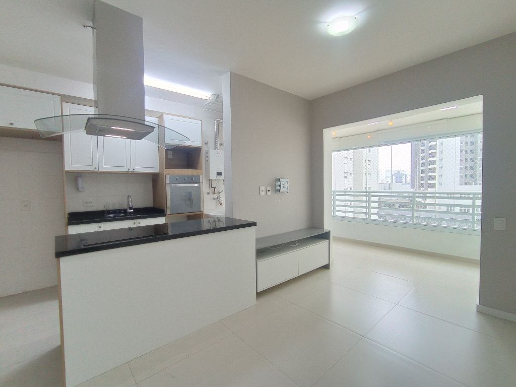 Apartamento a venda: Osasco, 2 quartos, 2 banheiros, varanda gourmet, ar, 1 vaga, piscina