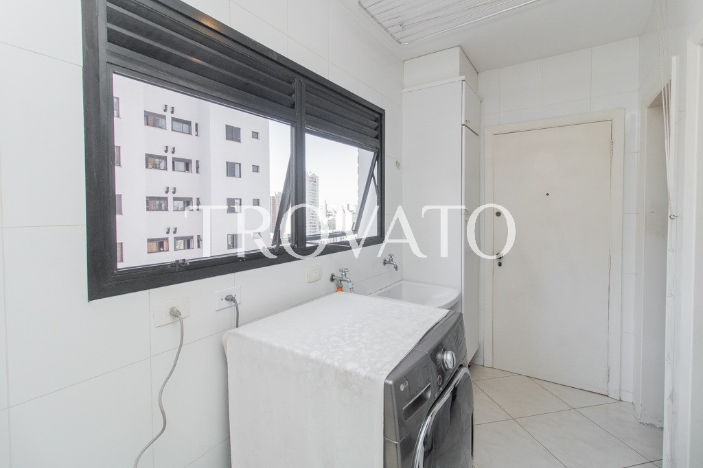 Apartamento à venda , Vila Mariana, 4 quartos, 2 suites, 2 vagas, depósito, 176m2, piscina, academia, ao lado do parque Ibirapuera