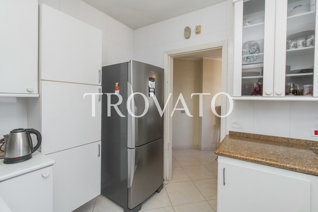 Apartamento à venda , Vila Mariana, 4 quartos, 2 suites, 2 vagas, depósito, 176m2, piscina, academia, ao lado do parque Ibirapuera