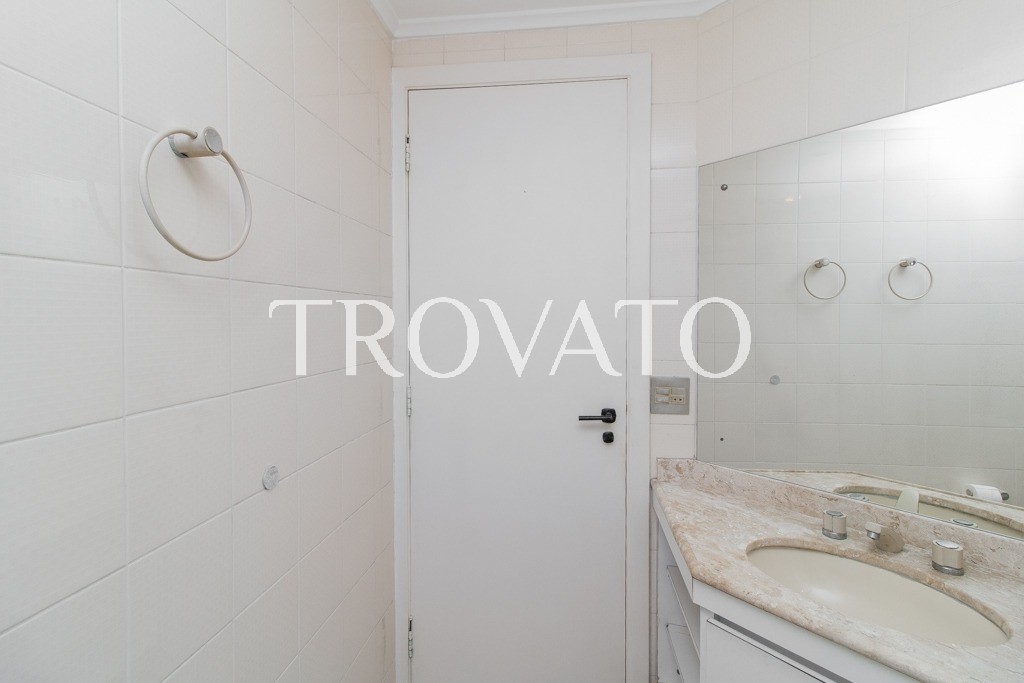 Apartamento à venda , Vila Mariana, 4 quartos, 2 suites, 2 vagas, depósito, 176m2, piscina, academia, ao lado do parque Ibirapuera