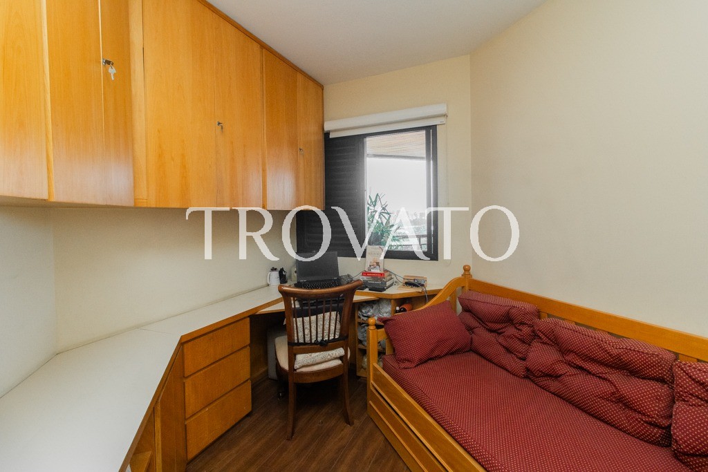 Apartamento à venda , Vila Mariana, 4 quartos, 2 suites, 2 vagas, depósito, 176m2, piscina, academia, ao lado do parque Ibirapuera