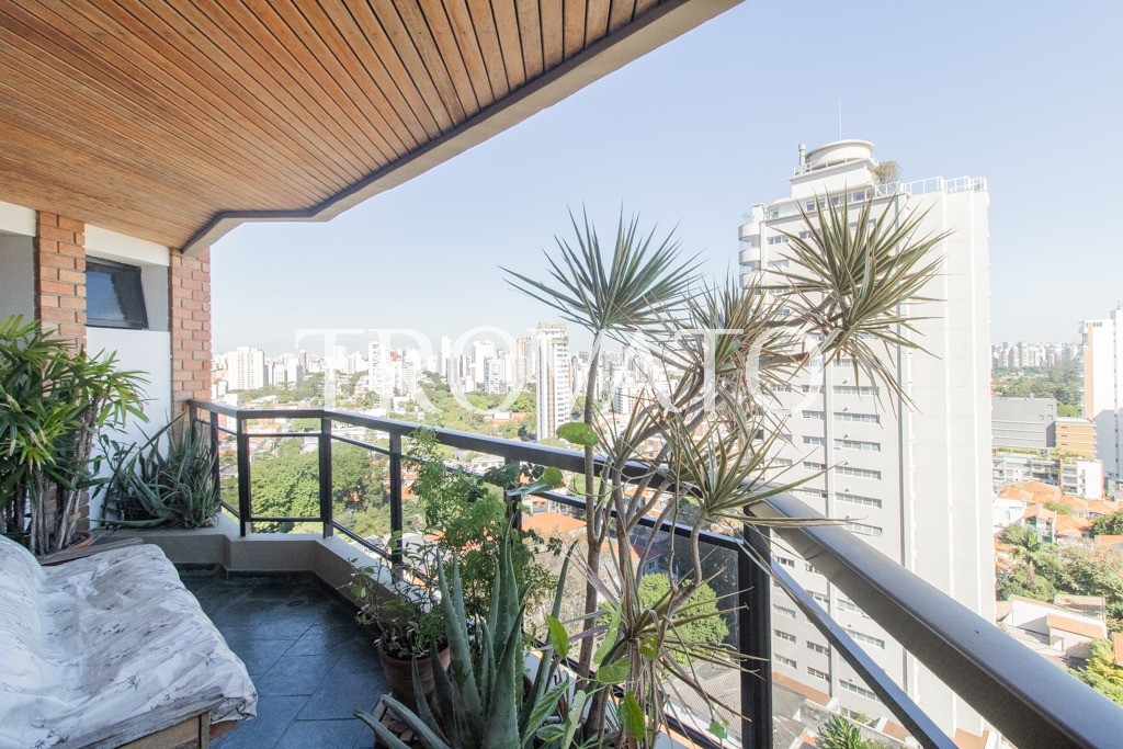Apartamento à venda , Vila Mariana, 4 quartos, 2 suites, 2 vagas, depósito, 176m2, piscina, academia, ao lado do parque Ibirapuera