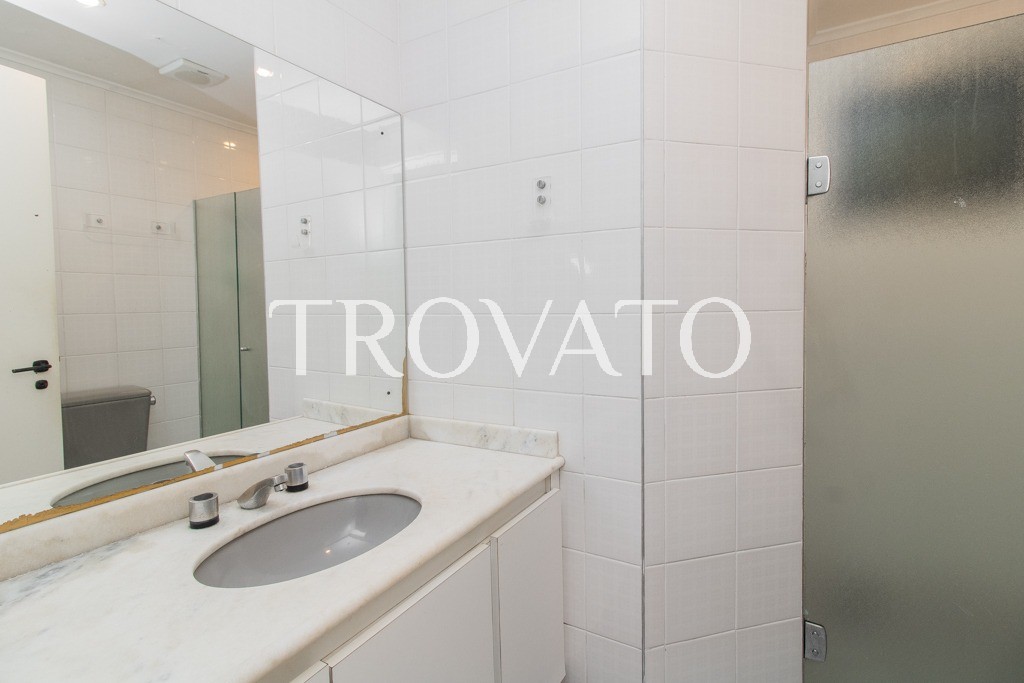 Apartamento à venda , Vila Mariana, 4 quartos, 2 suites, 2 vagas, depósito, 176m2, piscina, academia, ao lado do parque Ibirapuera