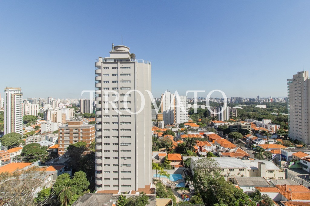 Apartamento à venda , Vila Mariana, 4 quartos, 2 suites, 2 vagas, depósito, 176m2, piscina, academia, ao lado do parque Ibirapuera