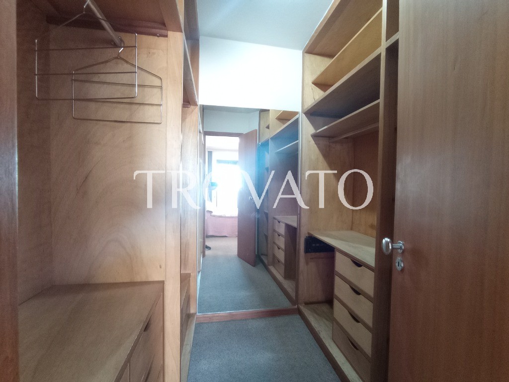 Apartamento à venda, 190m2, Perdizes, 4 quartos sendo 3 suítes, 2 varandas, hidro, 3 vagas