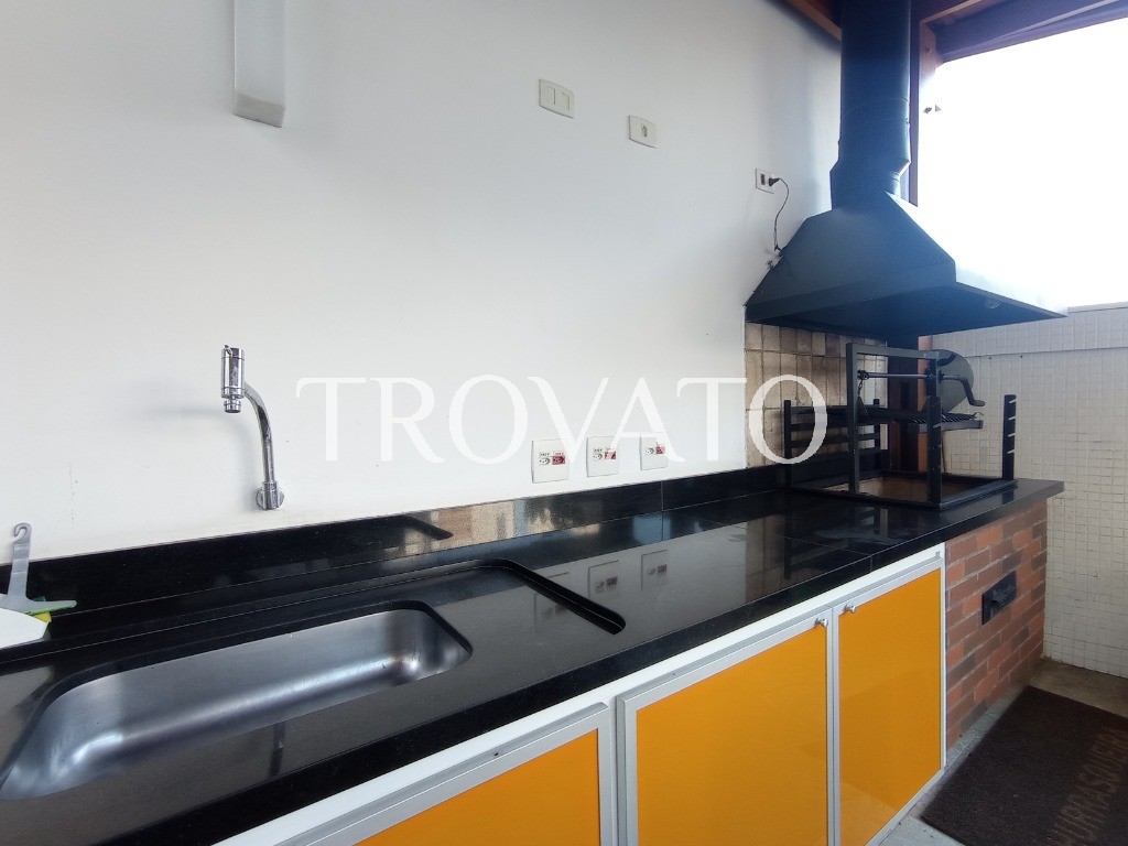 Apartamento à venda, 190m2, Perdizes, 4 quartos sendo 3 suítes, 2 varandas, hidro, 3 vagas
