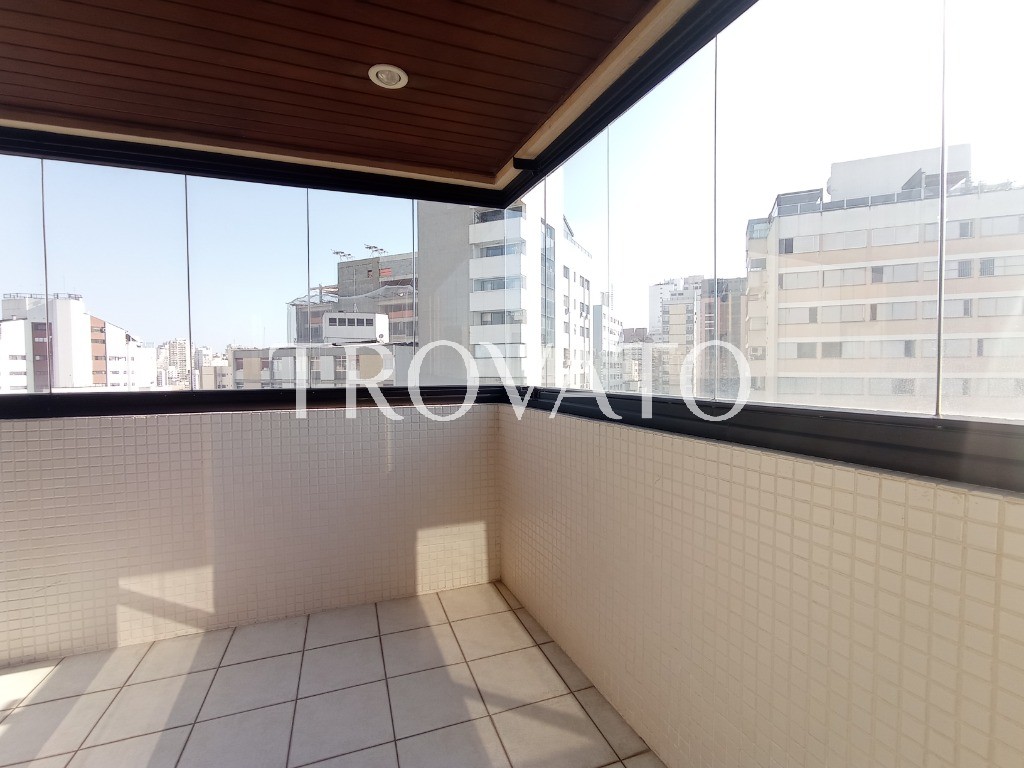 Apartamento à venda, 190m2, Perdizes, 4 quartos sendo 3 suítes, 2 varandas, hidro, 3 vagas