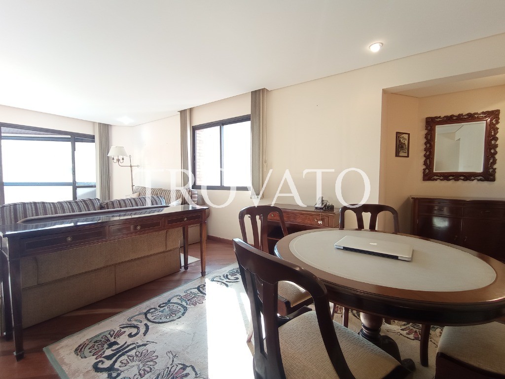 Apartamento à venda, 190m2, Perdizes, 4 quartos sendo 3 suítes, 2 varandas, hidro, 3 vagas