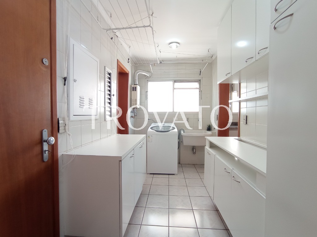 Apartamento à venda, 190m2, Perdizes, 4 quartos sendo 3 suítes, 2 varandas, hidro, 3 vagas